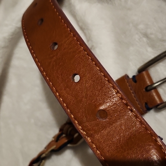 Tommy Hilfiger belt - Picture 9 of 14